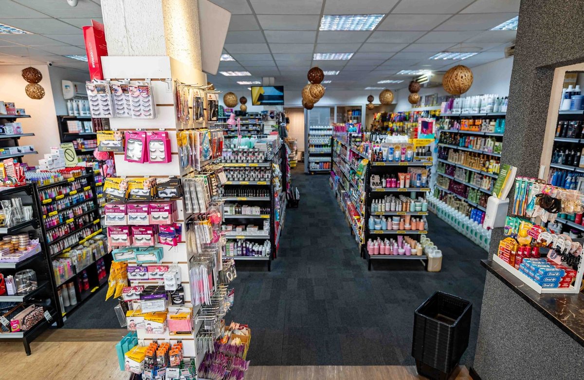 Interior da Bella Cosméticos